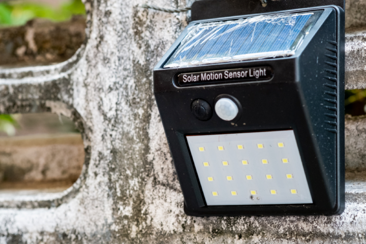 5 Best Solar Security Light With Motion Sensor - Energy Theory