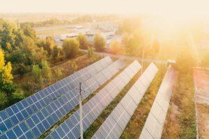 JAN 23 SunPower Vs Tesla: Which is Better?