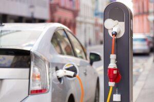CEO of Stellantis Carlos Tavares says Earth doesn't have enough Raw Material to Meet the Demands of EVs