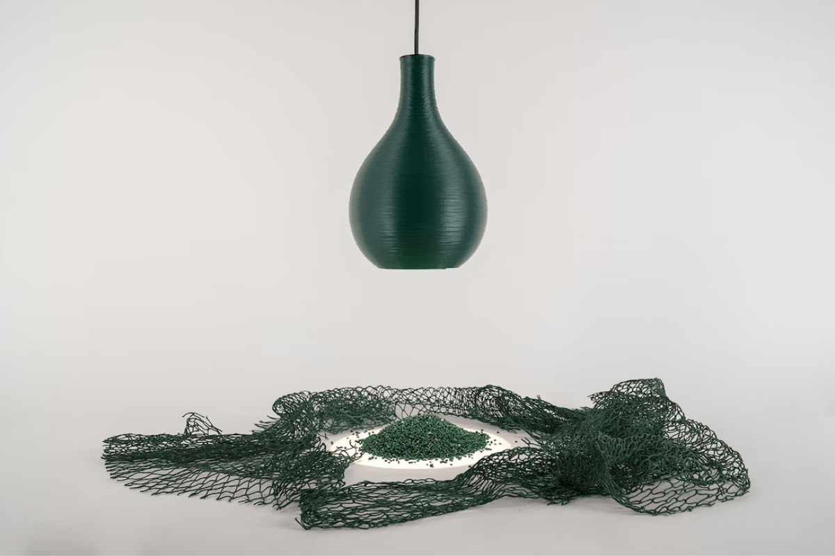 Sustainable Elegance with 3D-Printed Pendant Lamps